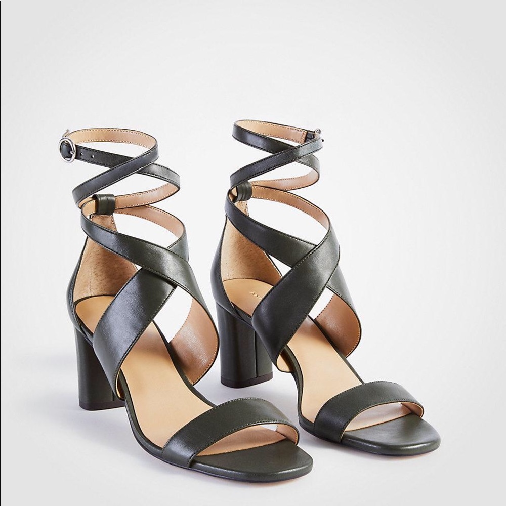 Ann Taylor Corrine Leather Block Heel Sandals